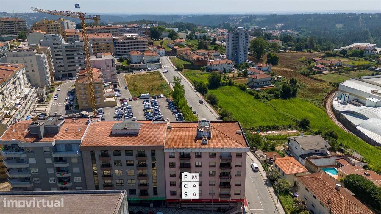 Apartamento T3 Venda em Oliveira de Azeméis, Santiago de Riba-Ul, Ul, - Grande imagem: 5/52