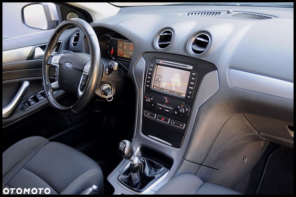 Ford Mondeo SW 2.0 TDCi Titanium - 21