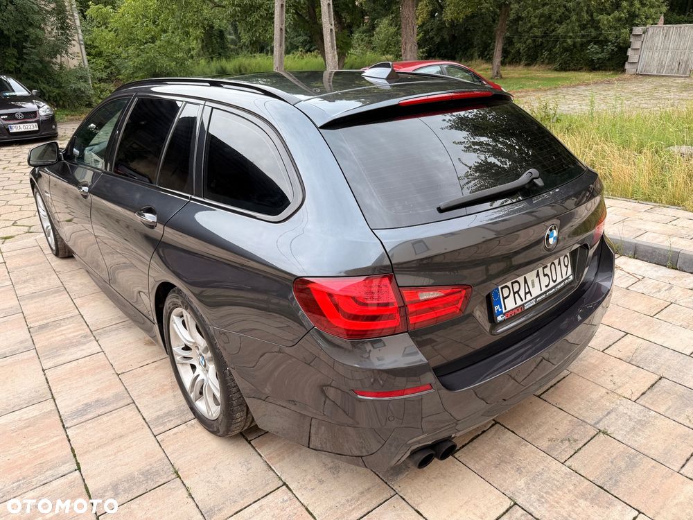 BMW Seria 5 525d - 5