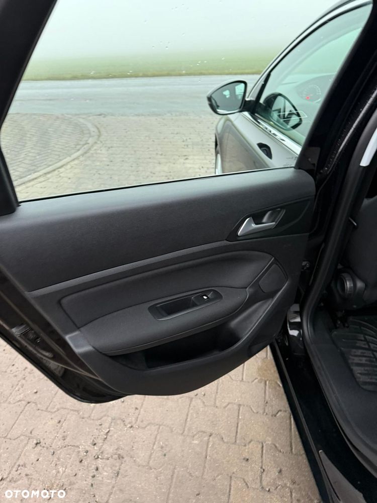 Peugeot 308 BlueHDi 100 Stop & Start Business-Line - 24