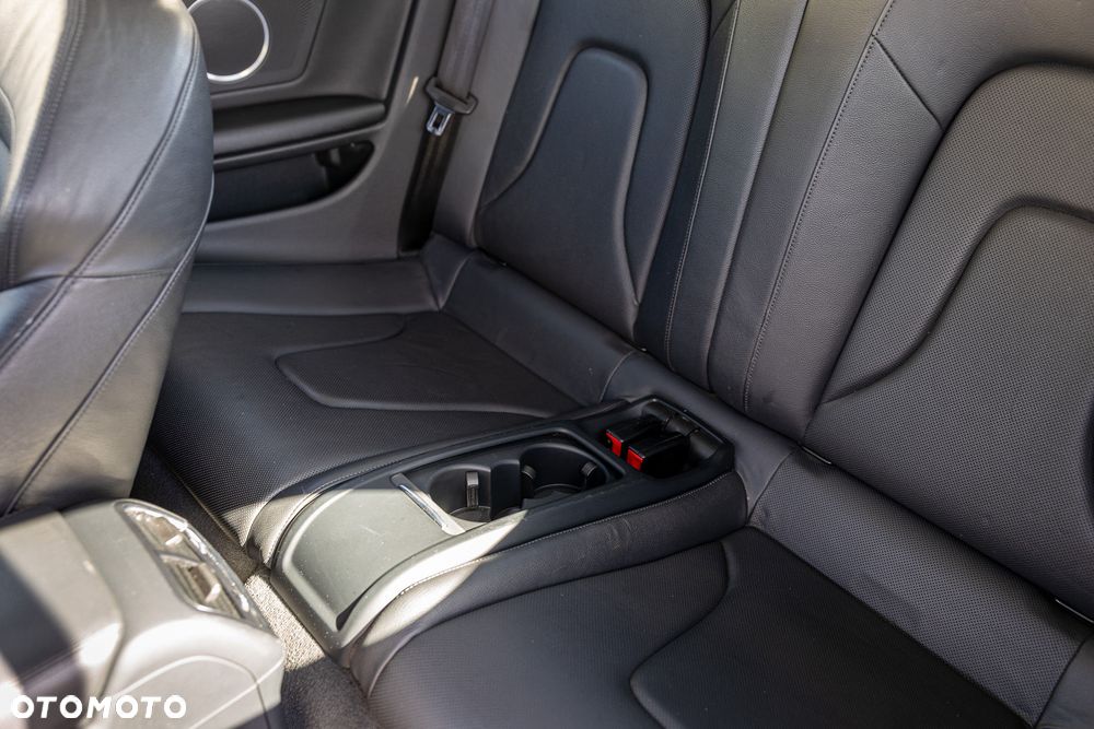 Audi A5 Cabrio 2.0 TDI DPF (clean diesel) multitronic - 25