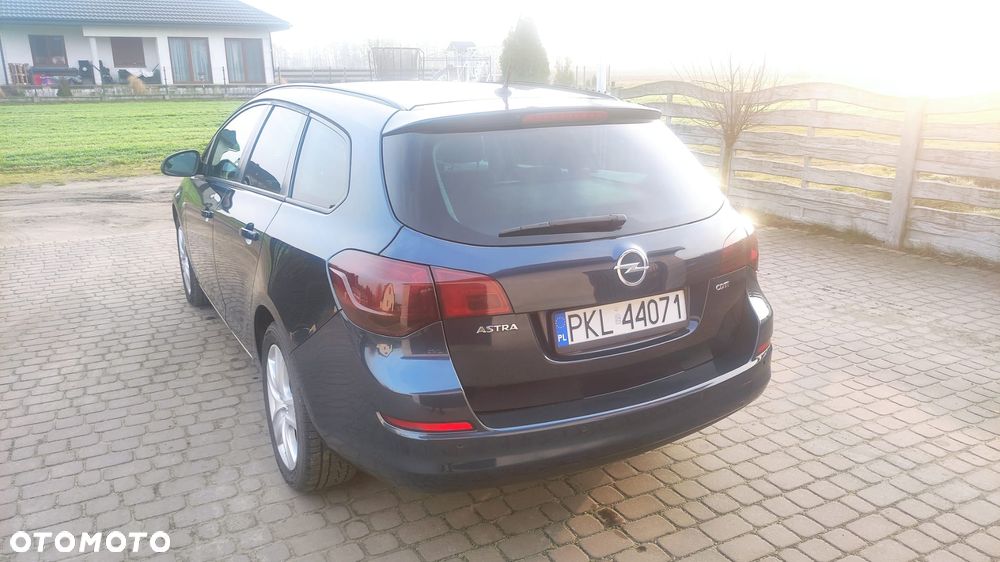 Opel Astra 1.7 CDTI DPF (119g) Edition - 9