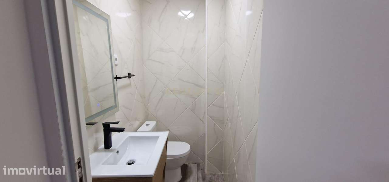 Loja convertida em apartamento. Oportunidade única! - Grande imagem: 5/8