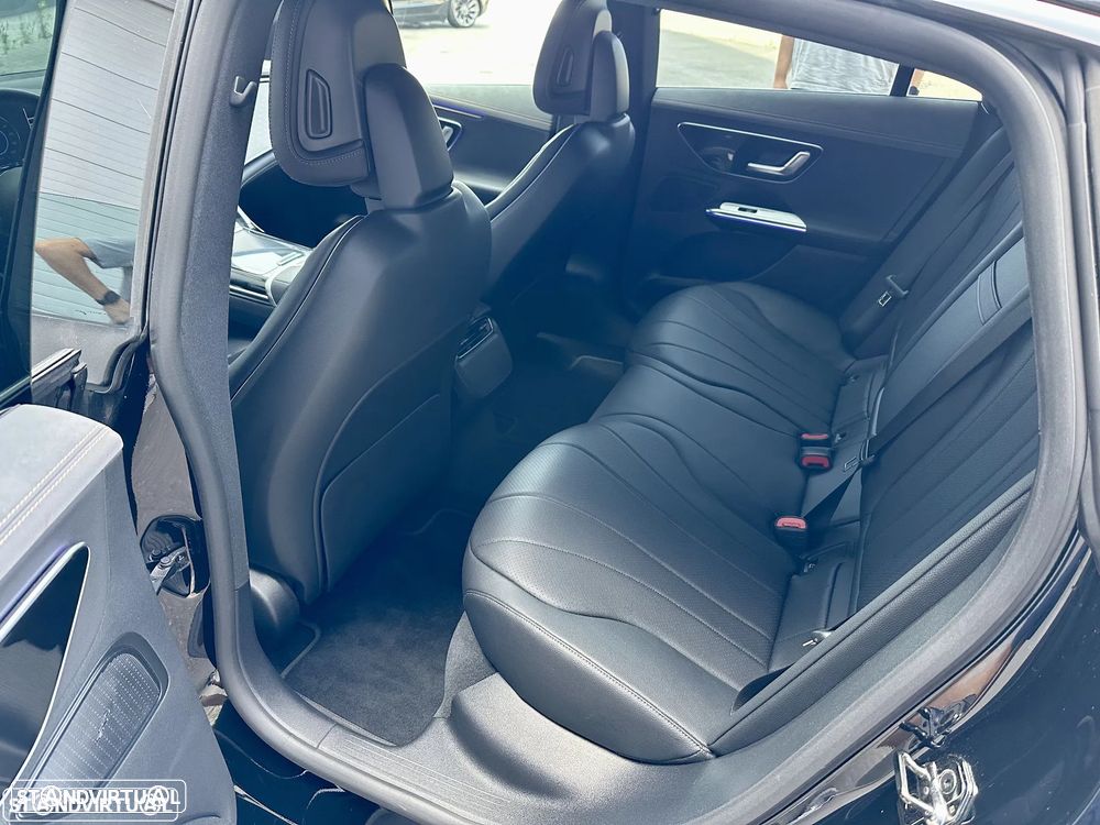 Mercedes-Benz EQE 300 Edition Electric Art - 12