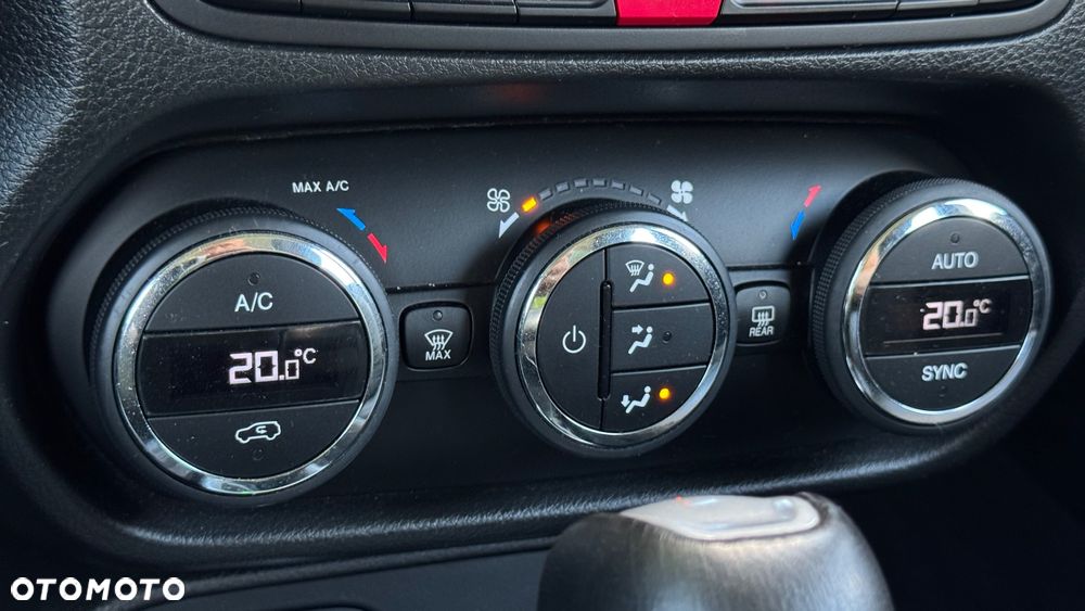 Jeep Renegade 2.0 MultiJet Limited 4WD S&S - 35