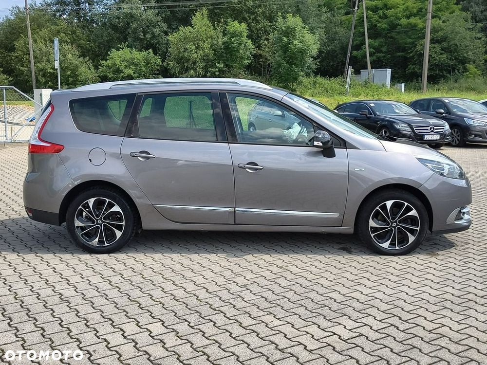Renault Grand Scenic - 8
