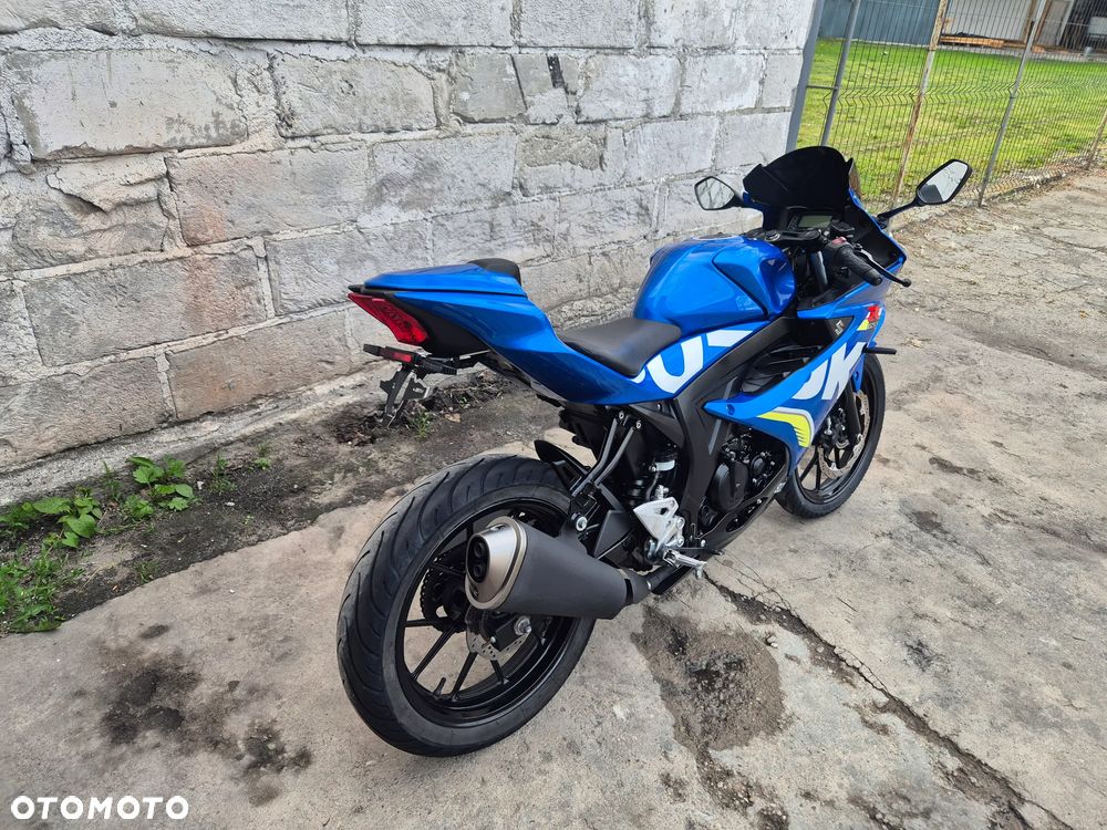 Suzuki GSX-R - 2