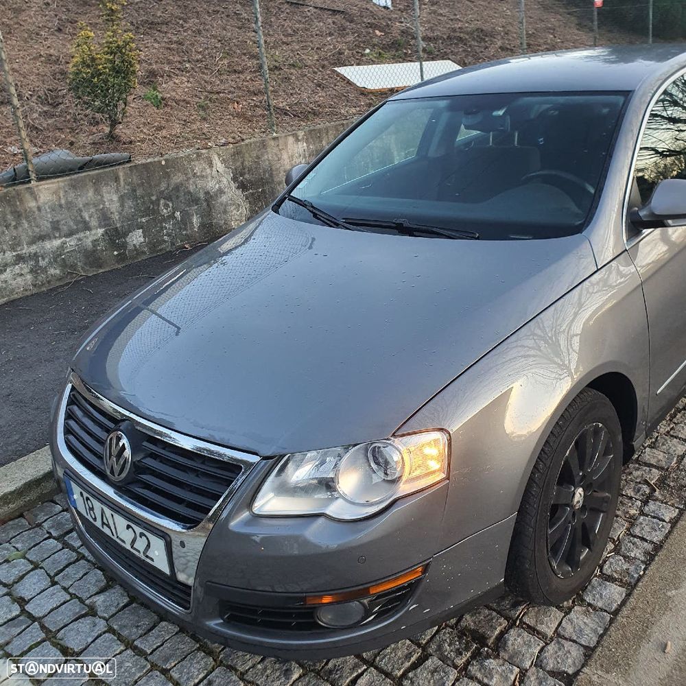VW Passat 2.0 TDI Confortline DSG - 4