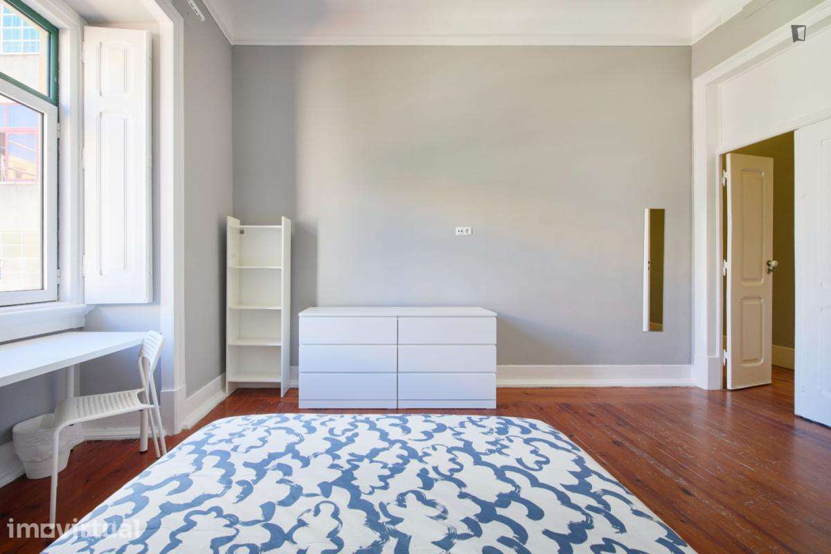 Quarto - localizado em Entrecampos Lisbon - Grande imagem: 3/54