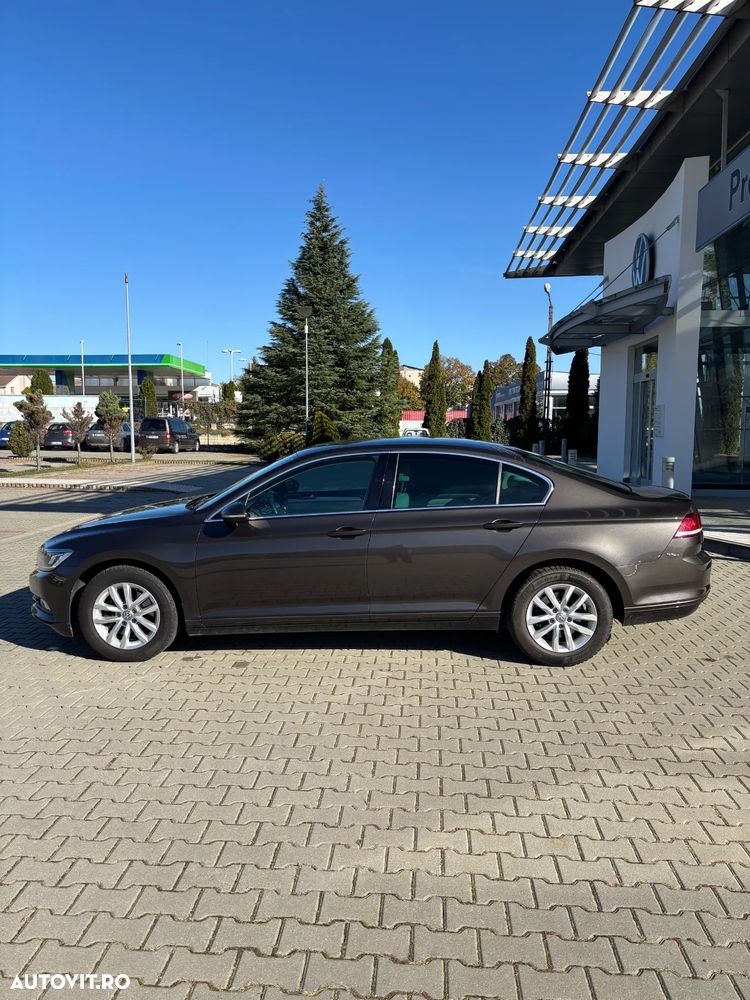 Volkswagen Passat - 8