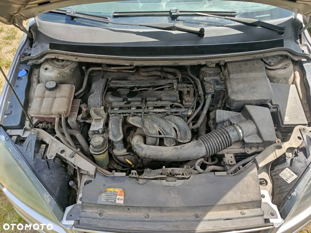 Ford Focus 1.6 Ambiente - 13