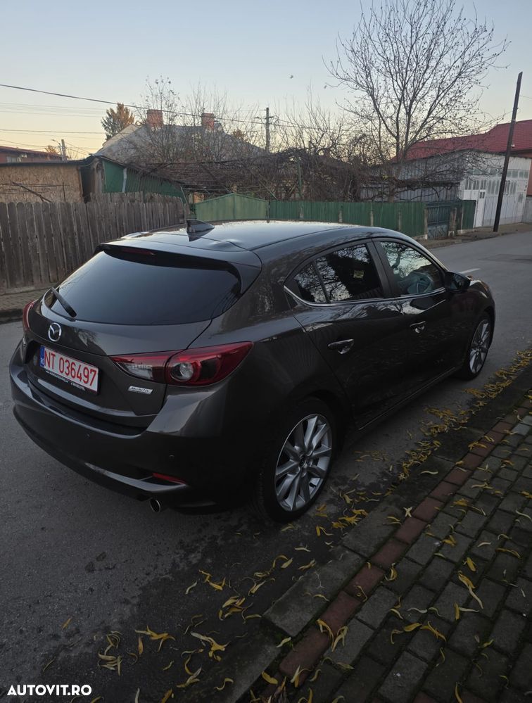 Mazda 3 SKYACTIV-D 150 Black Limited - 3