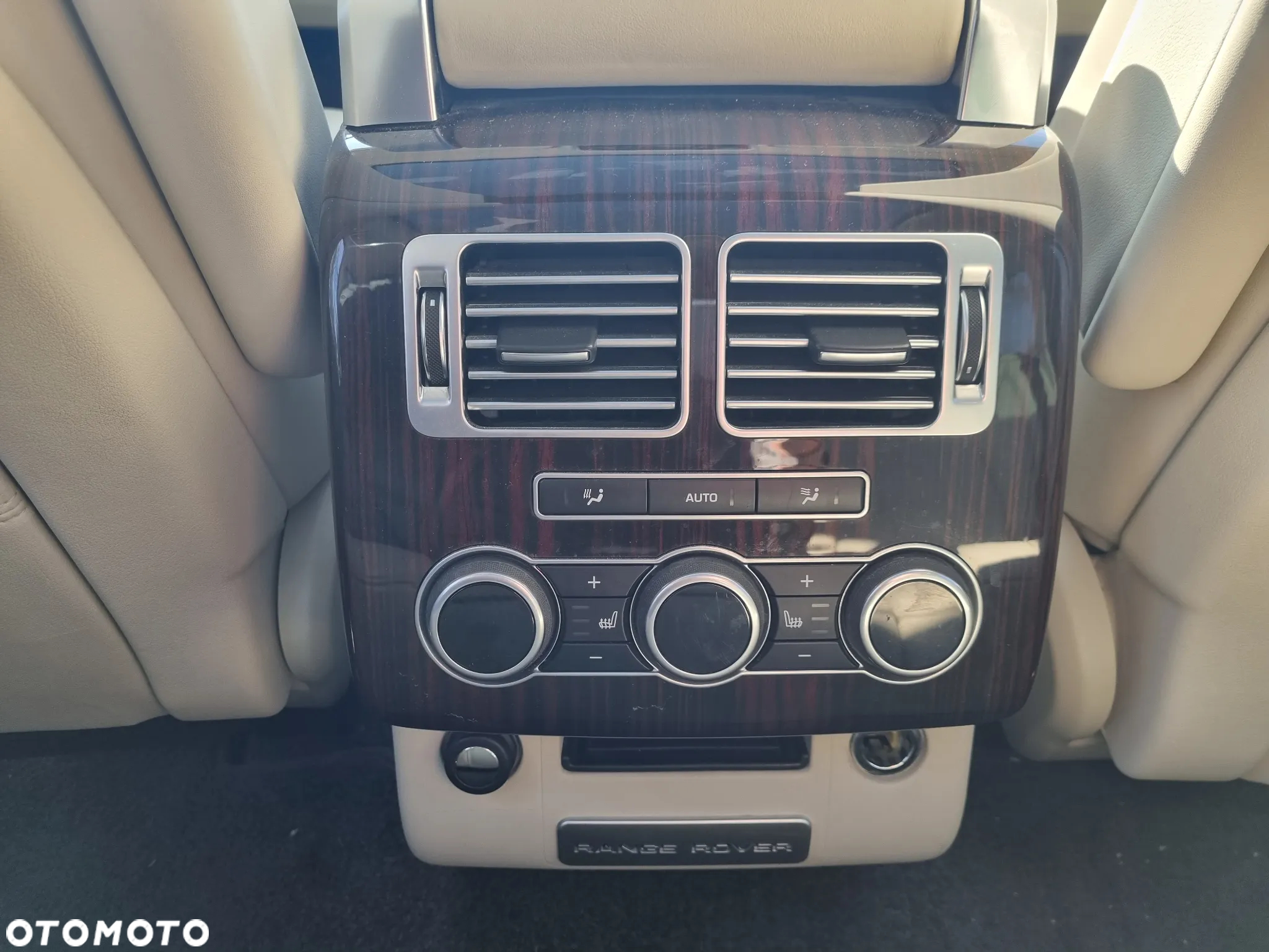 Land Rover Range Rover 4.4SD V8 Vogue - 6