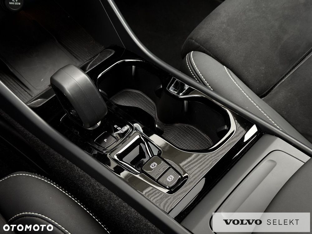 Volvo XC 40 - 23