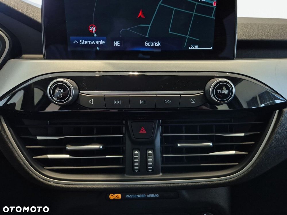 Ford Kuga - 27