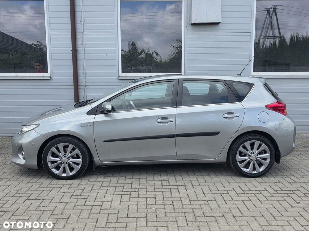 Toyota Auris 1.8 HSD Luna - 11