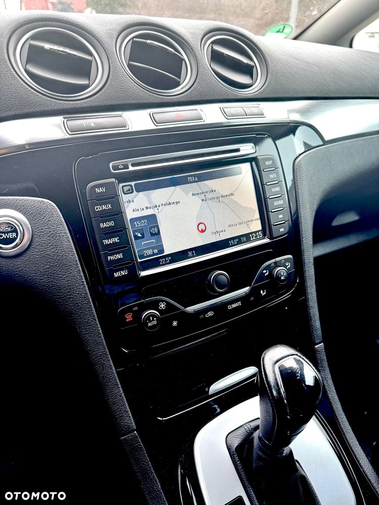 Ford S-Max - 19