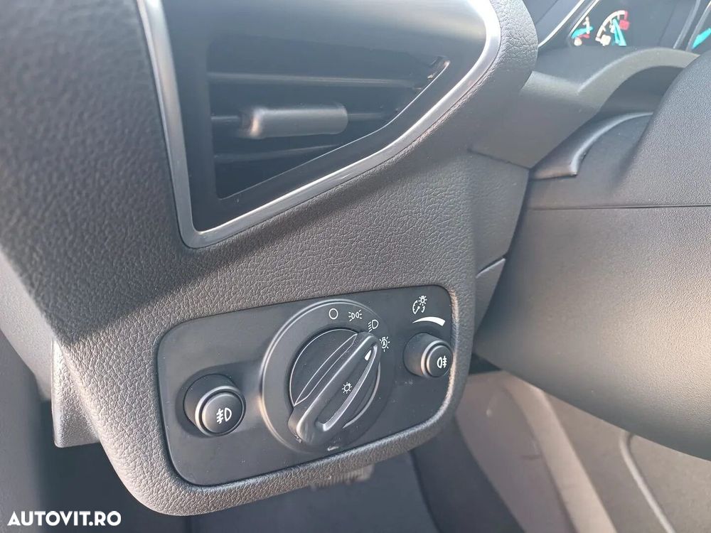 Ford Kuga - 16