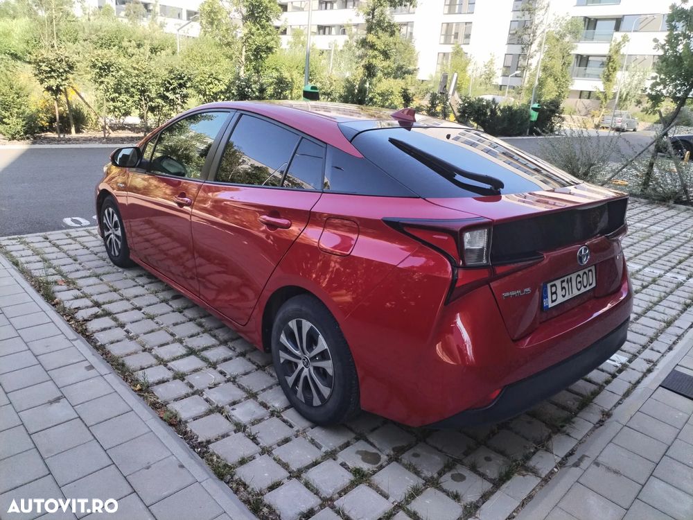 Toyota Prius - 4