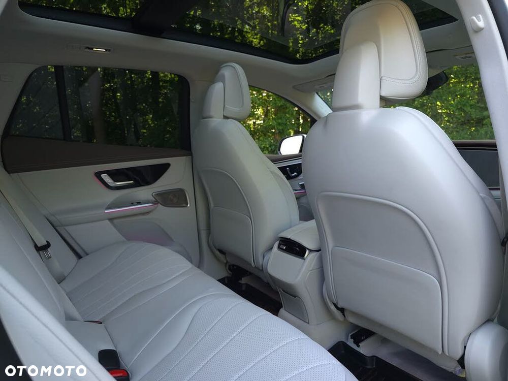 Mercedes-Benz EQE 350 89kWh 4-Matic Special Edition - 17