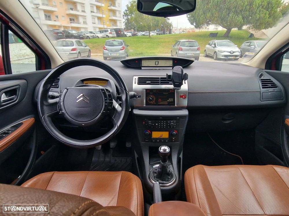 Citroën C4 1.6 HDi 110 Exclusive - 9