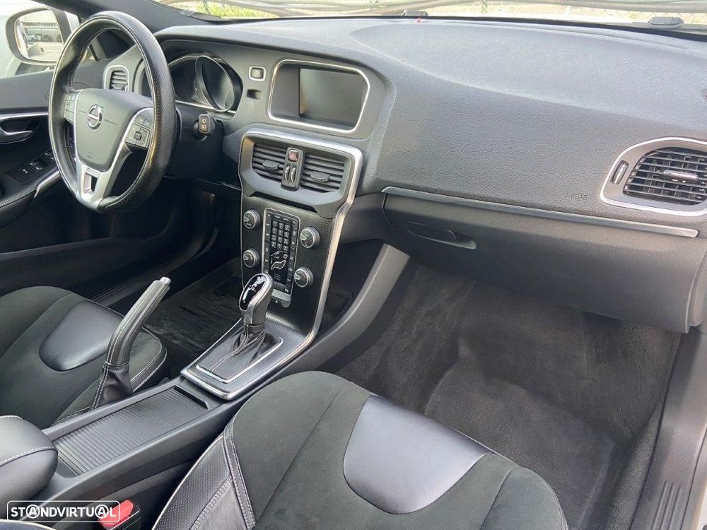 Volvo V40 1.5 T3 Sport Edition R Geartronic - 6