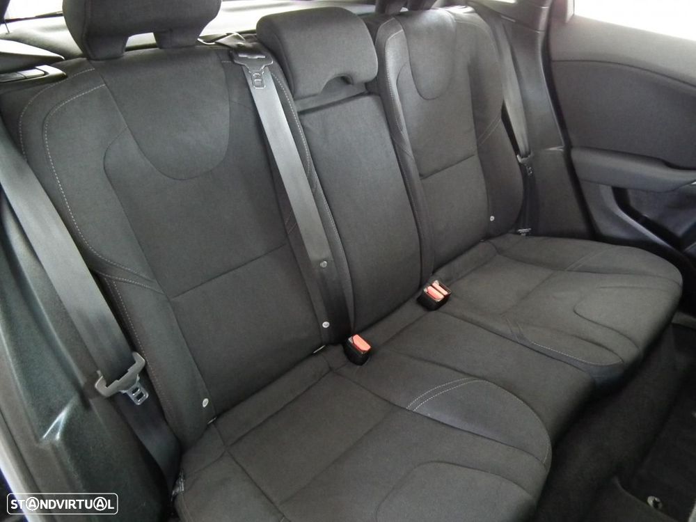 Volvo V40 1.6 D2 Kinetic Eco - 19