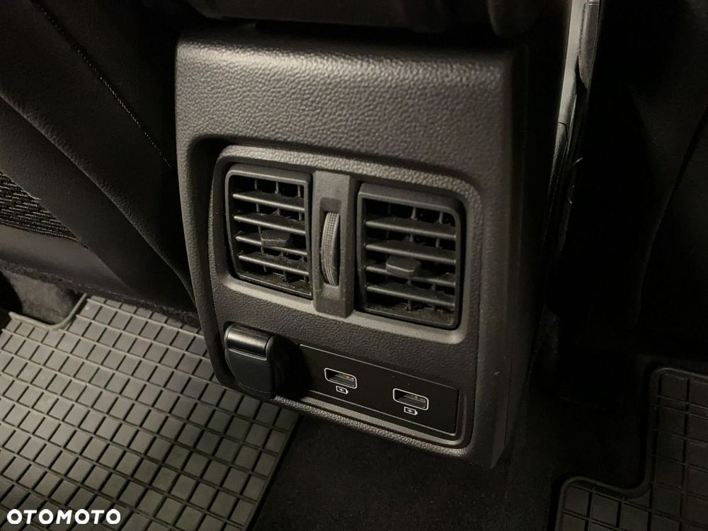 Mitsubishi ASX - 19