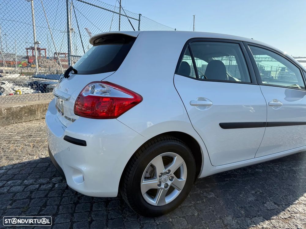 Toyota Auris 1.8 HSD - 4