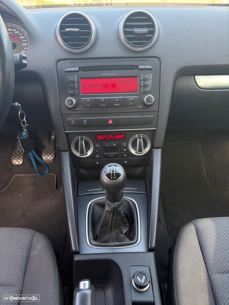 Audi A3 Sportback 1.6 TDI Attraction - 4