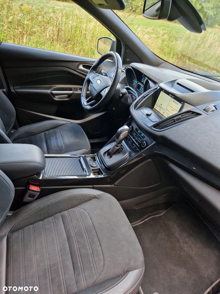 Ford Kuga 2.0 TDCi 4x4 ST-Line - 18
