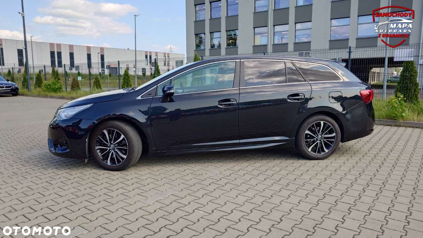 Toyota Avensis - 10