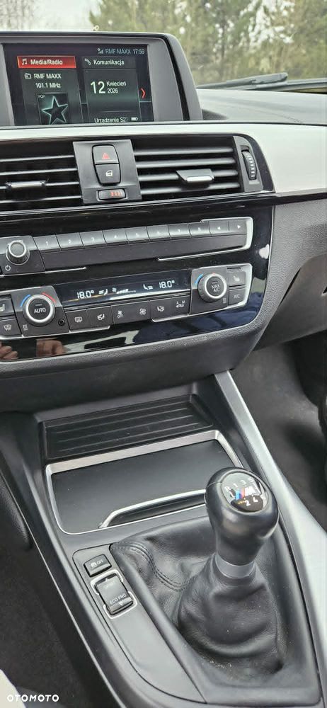 BMW Seria 1 118d xDrive - 12