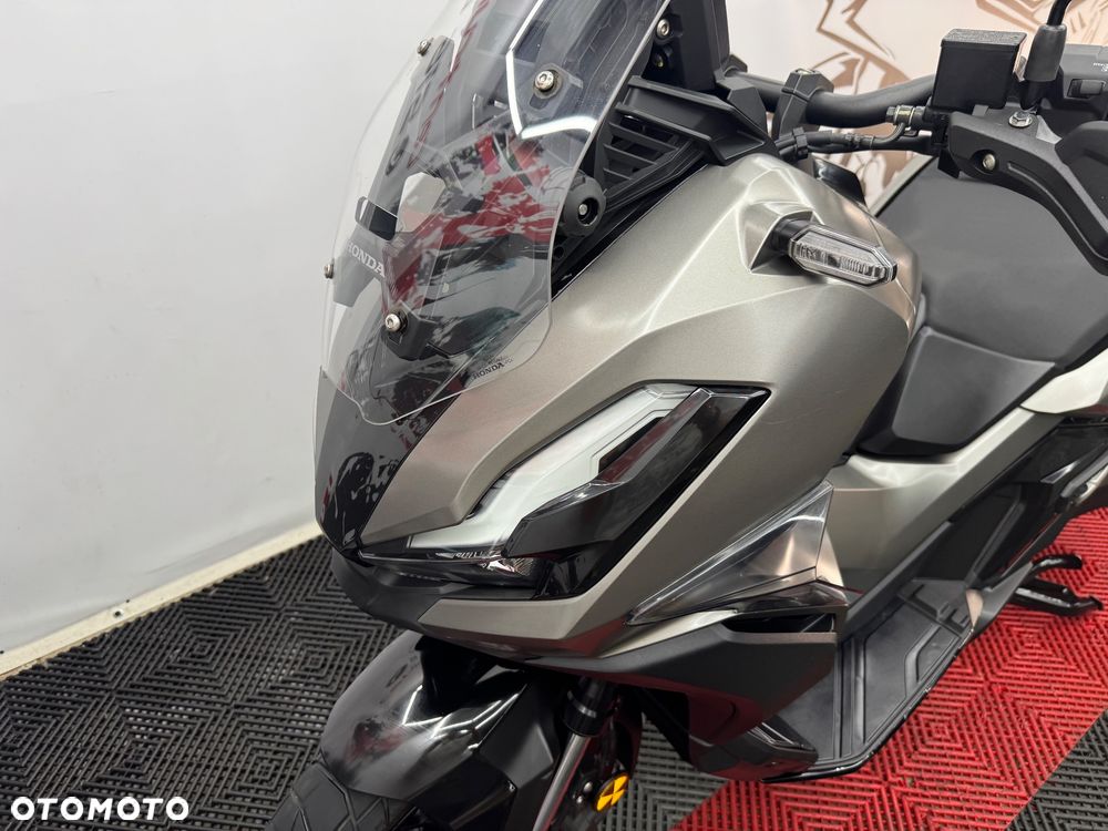 Honda ADV350 - 10