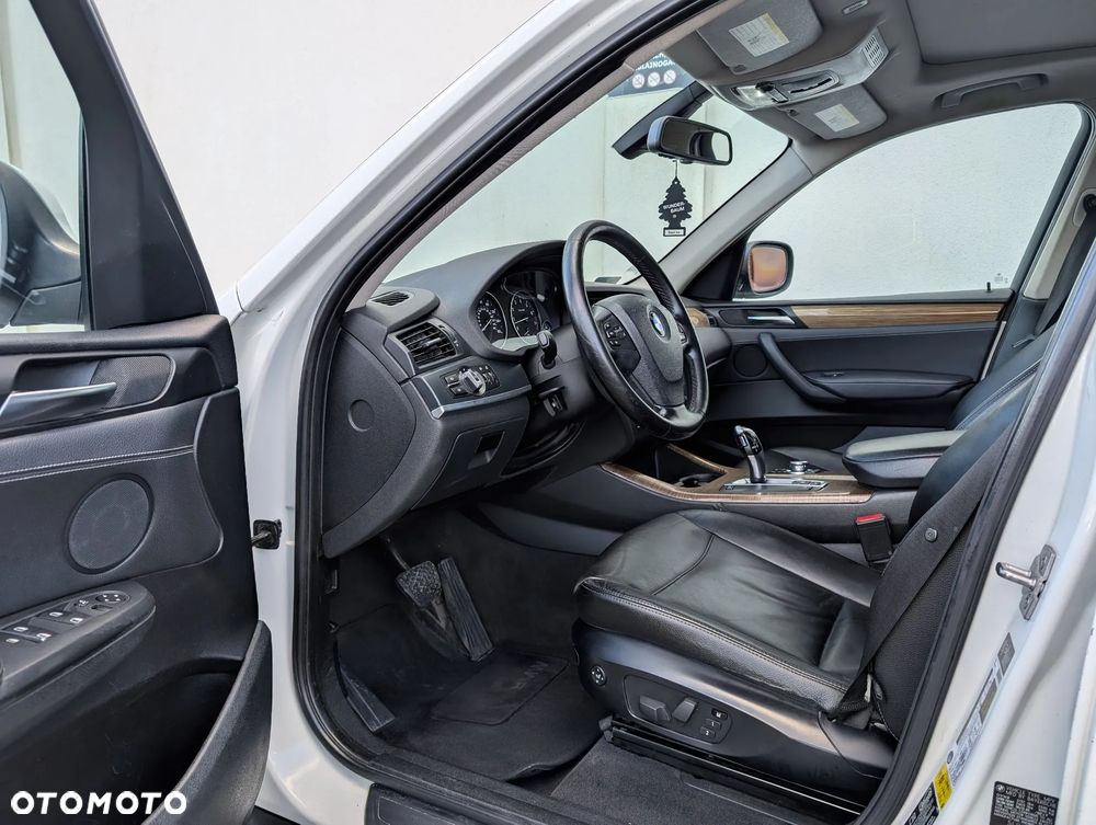 BMW X3 xDrive28i - 15