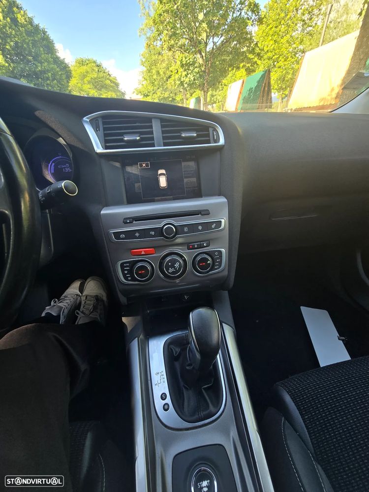 Citroën C4 1.2 PureTech Shine EAT6 - 12