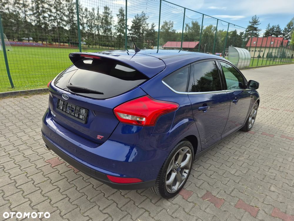 Ford Focus - 11