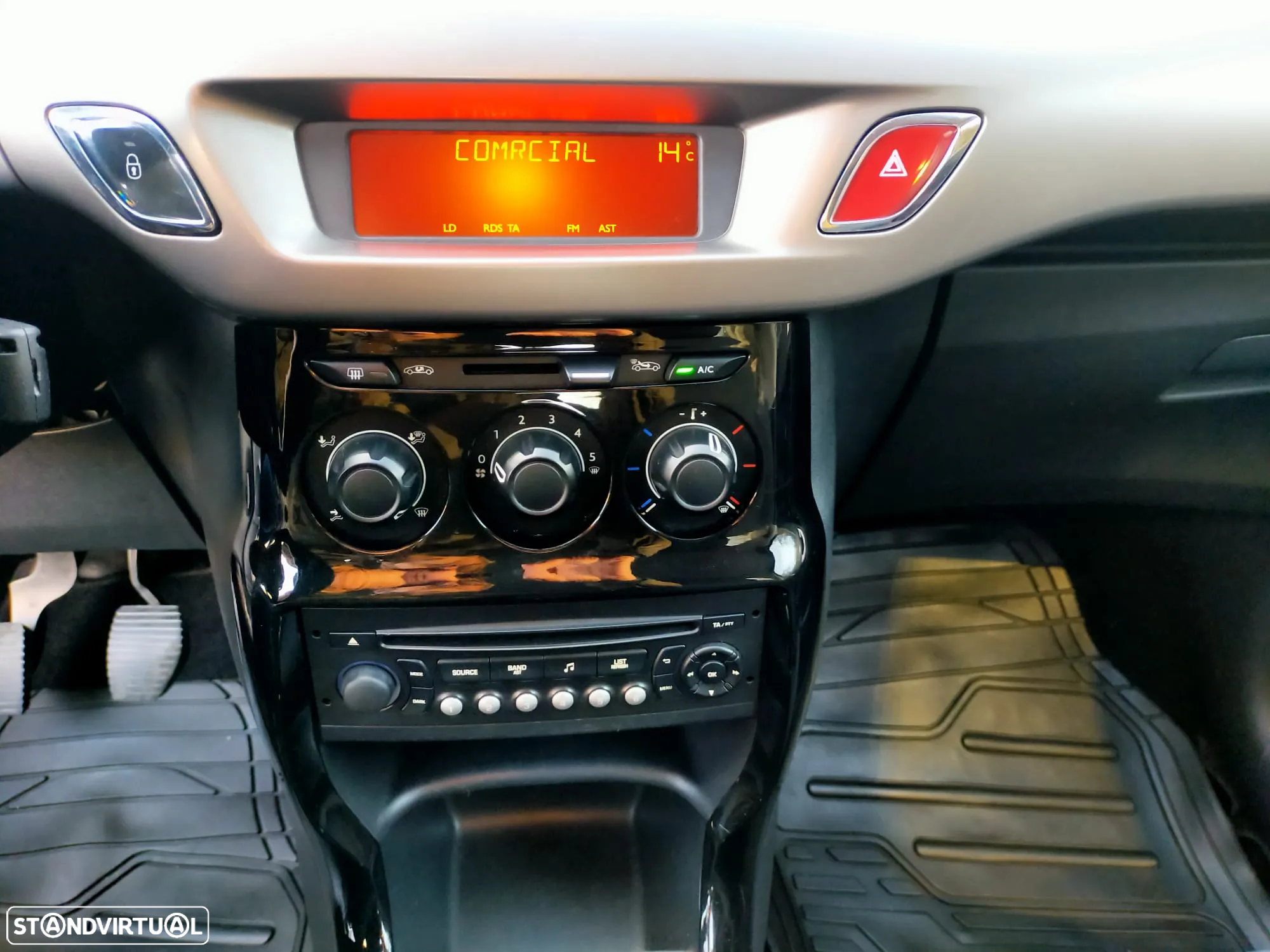 Citroën C3 1.2 PureTech Attraction - 13