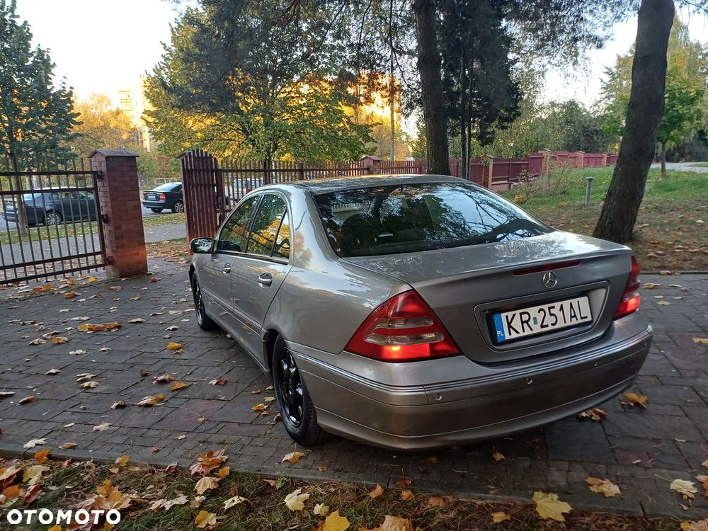 Mercedes-Benz Klasa C - 3