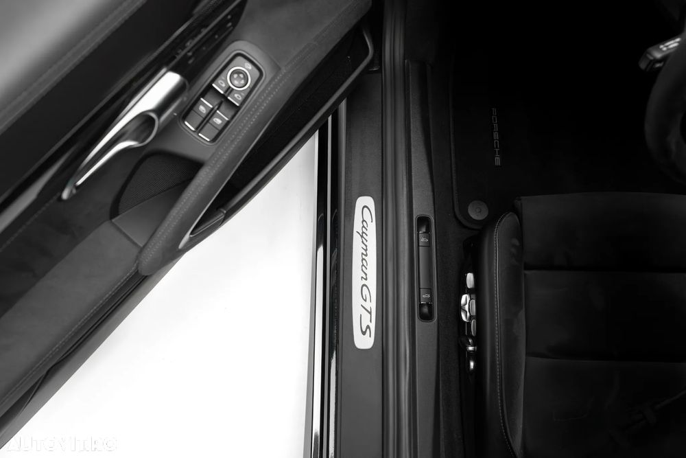 Porsche Cayman GTS 4.0 PDK - 20