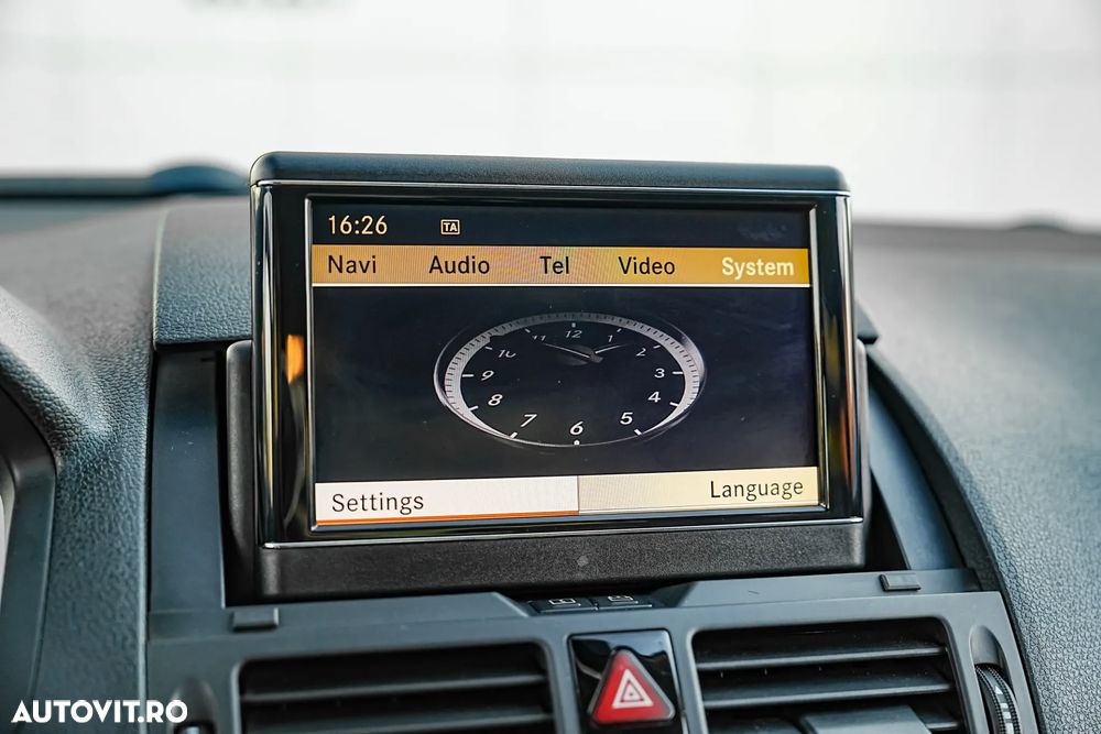 Mercedes-Benz C - 16