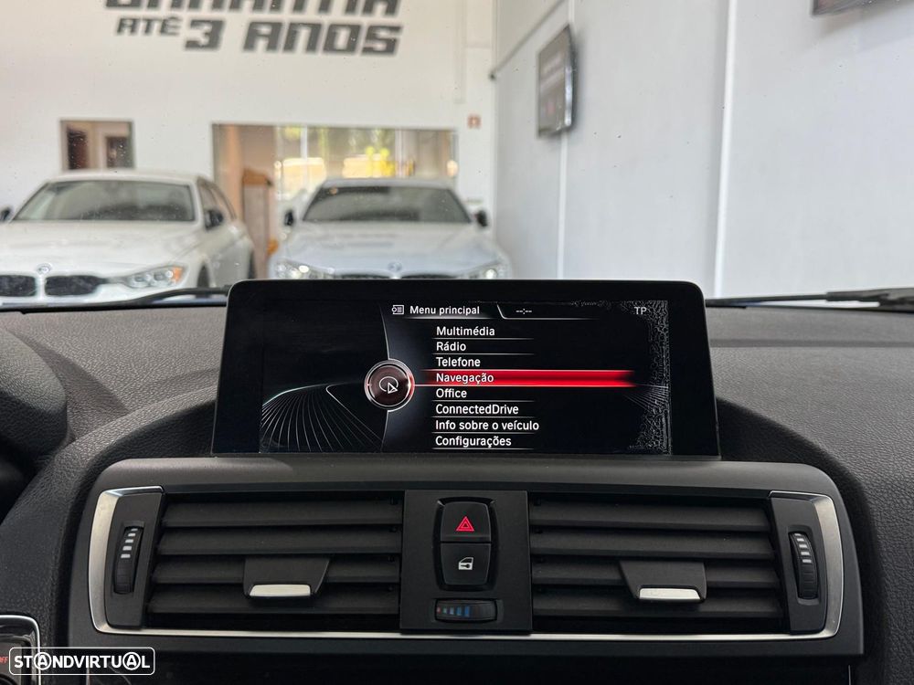 BMW 120 d Pack M - 18