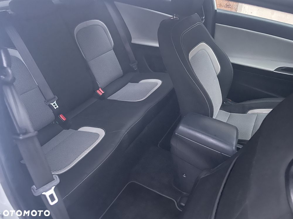 Kia ProCeed 1.6 GDI Spirit - 11