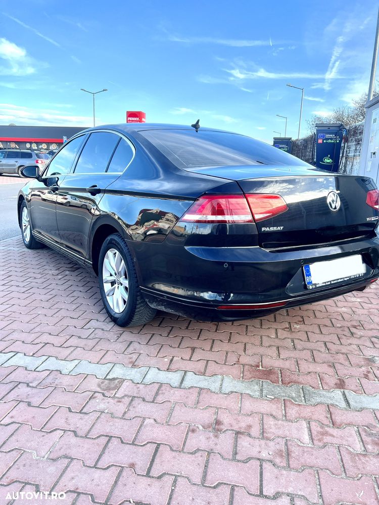 Volkswagen Passat Variant 1.6 TDI (BlueMotion Technology) DSG Comfortline - 2
