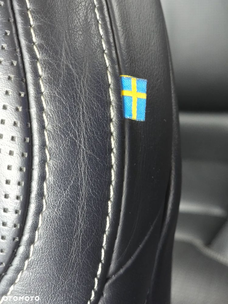 Volvo V90 Cross Country T6 AWD - 16