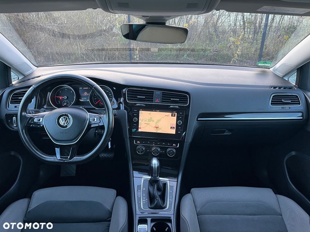 Volkswagen Golf 2.0 TDI BlueMotion Technology DSG Highline - 20