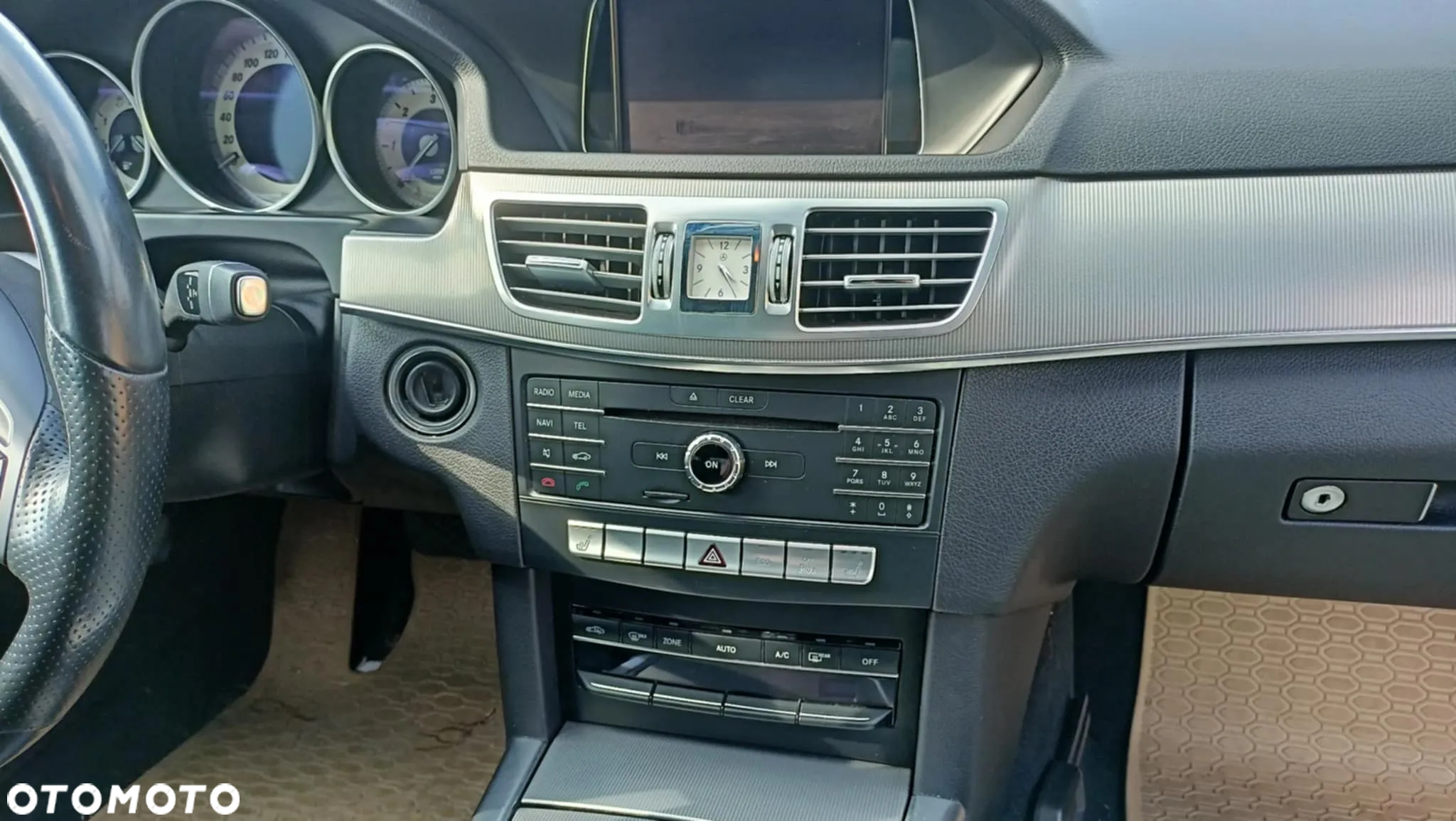 Mercedes-Benz Klasa E 220 BlueTEC 4-Matic Elegance - 15