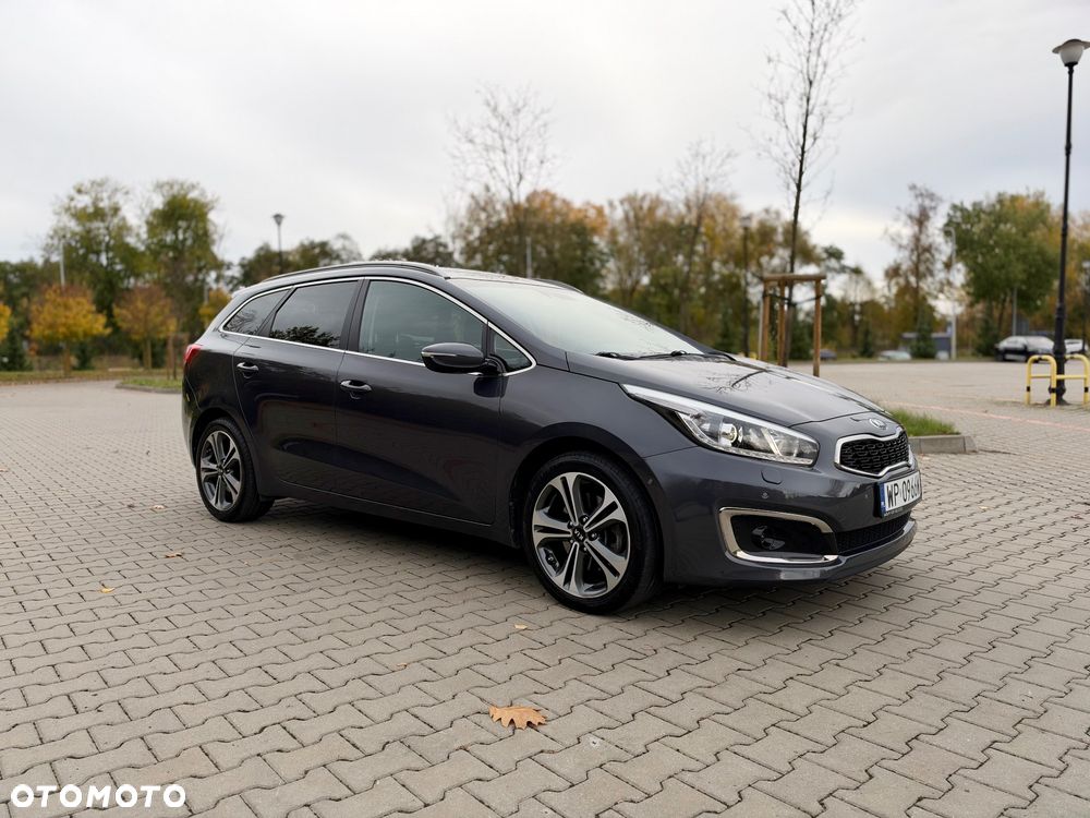 Kia Ceed 1.6 CRDi 136 ISG Platinum Edition - 11