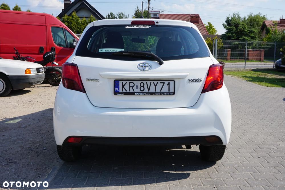 Toyota Yaris 1.33 Active EU6 - 10