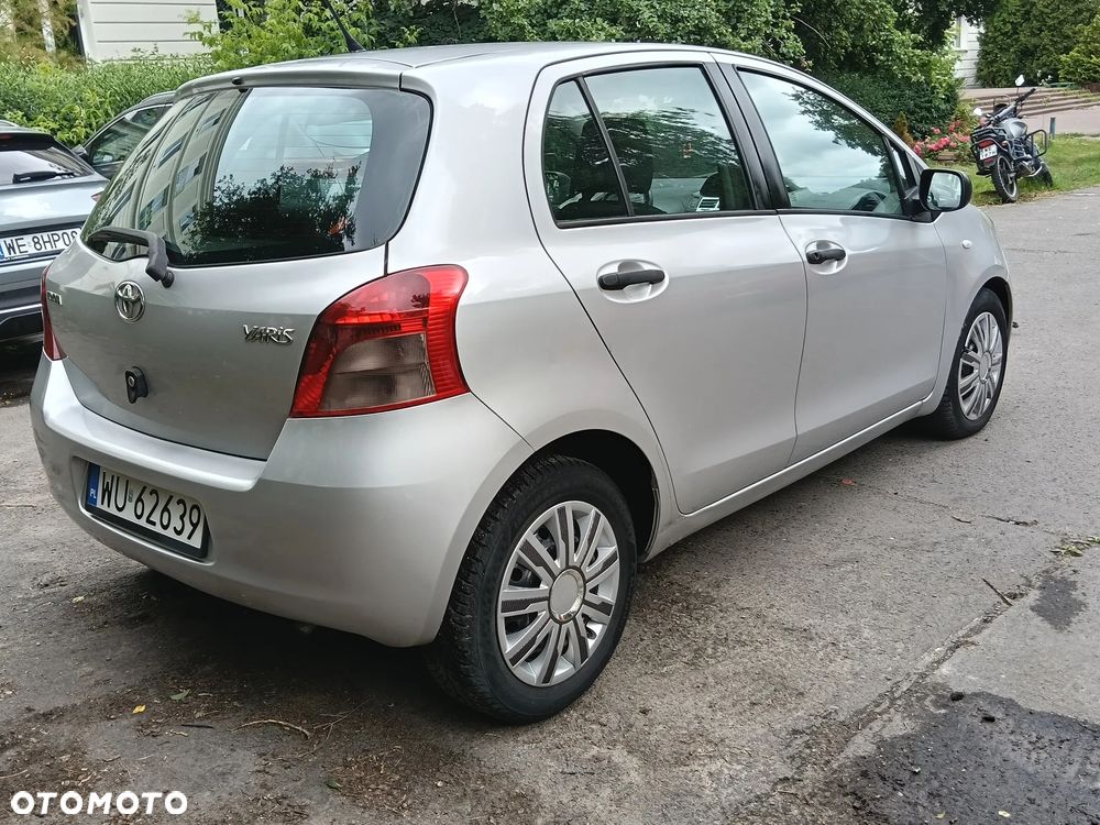 Toyota Yaris 1.3 Luna A/C - 6